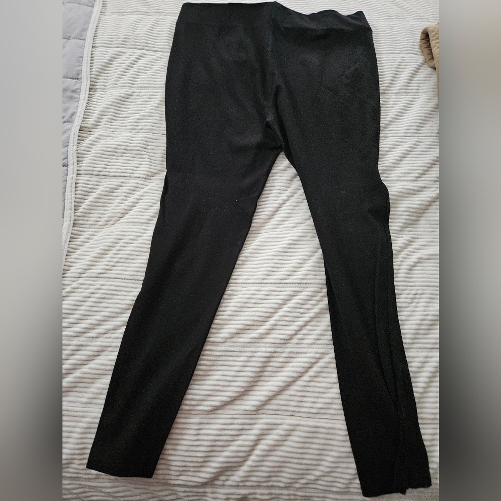 89+Madison Black Button-Detail Pants. Leggings Size Large - Picture 5 of 6